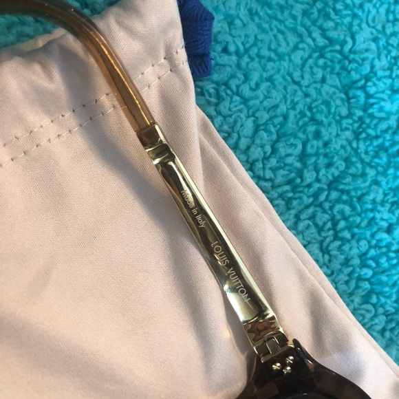 Authentic Women’s Louis Vuitton Sunglass - Picture 15 of 15